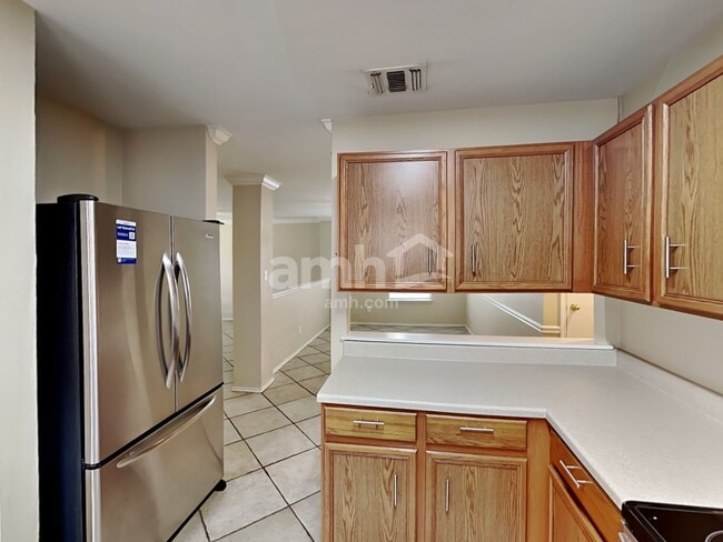 Building Photo - 10711 N Shaenridge