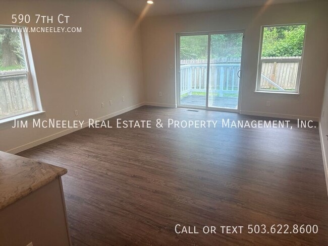 Foto del edificio - 590 7th Ct