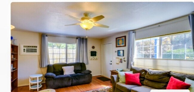 Foto del edificio - 331 Bonite St