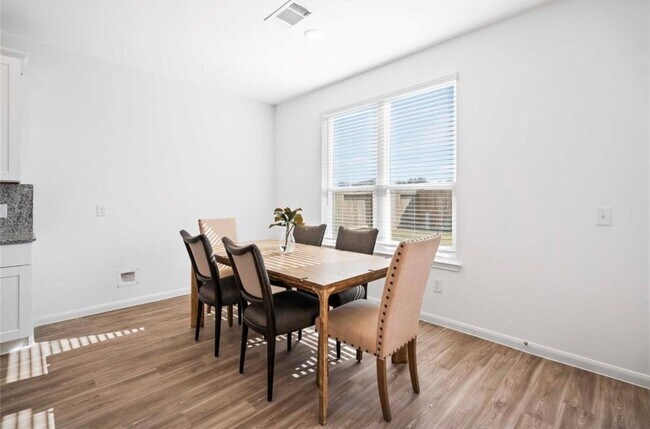 Building Photo - 6918 Telean St