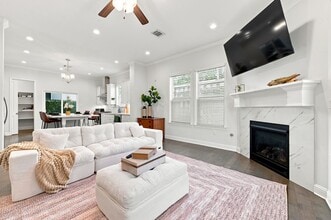 Building Photo - 7711 Shannon Dr