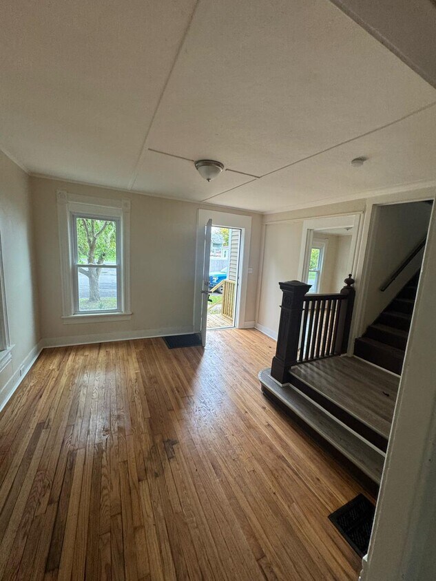 Foto principal - 205 Barrett St