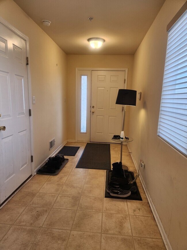 Building Photo - 21317 Knightbridge Ct