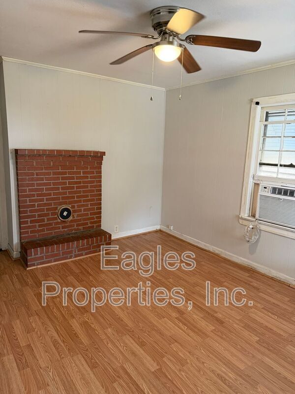 Building Photo - 411 Beale St