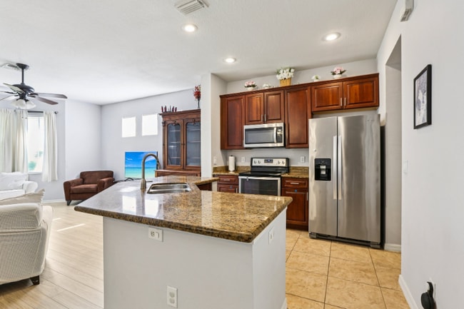 Building Photo - 7435 Arlington Grove Cir