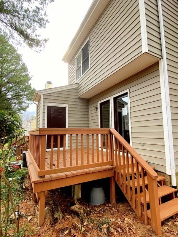 Building Photo - 2037 Trexler Ct