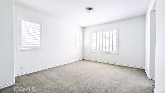 Building Photo - 236 Tulip Tree Ave