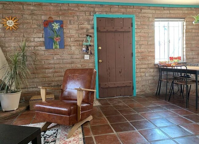 Foto del edificio - 1150 E Winnie Pl