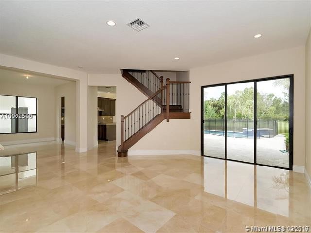 Building Photo - 9529 Eden Roc Ct