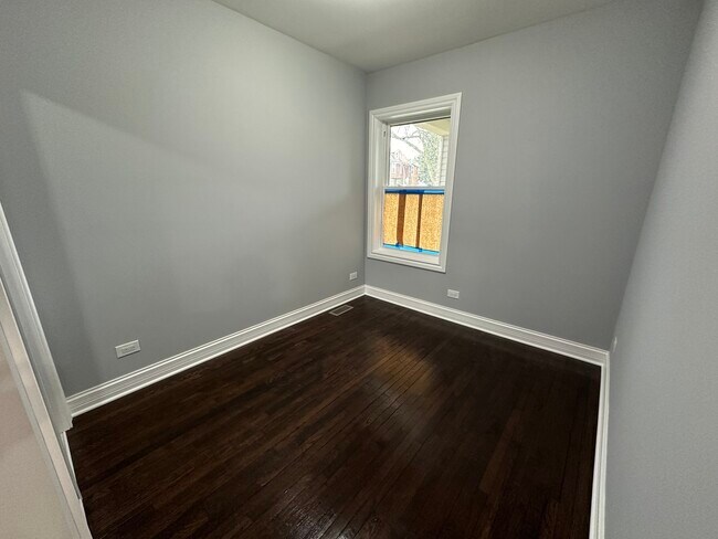 Foto del edificio - 559 N Long Ave
