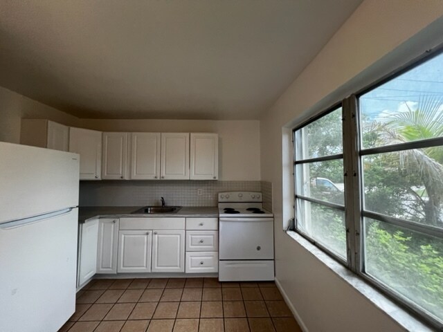 Building Photo - 2128 Roosevelt St