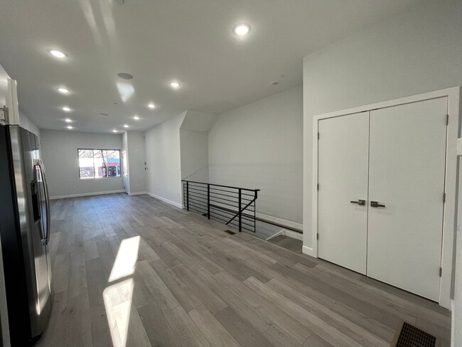 Building Photo - 522 W Berks St