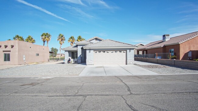 Building Photo - 11811 Apache Ave
