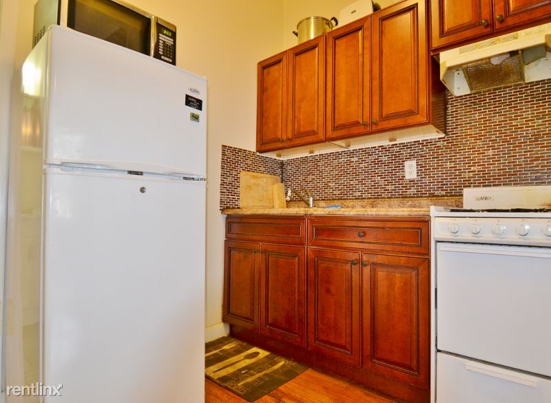 Building Photo - 304 Stuyvesant Ave