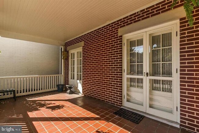 Foto del edificio - 4036 Roland Ave