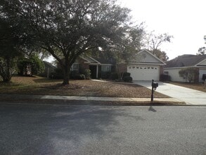 Building Photo - 147 Brianna Cir