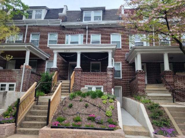 Building Photo - 3203 Guilford Ave