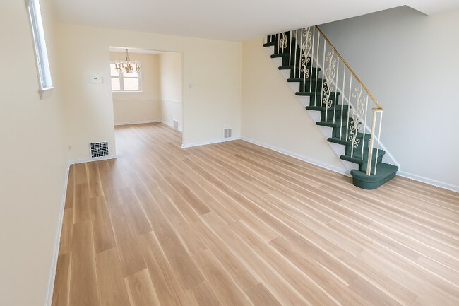 Foto del edificio - 248 S Bayberry Ln