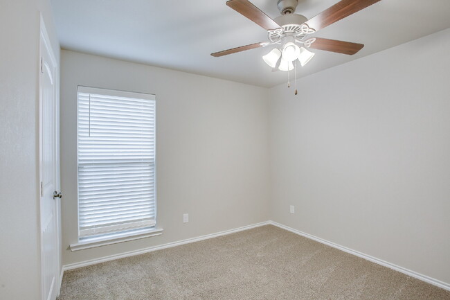 Foto del edificio - Beautiful 3/2/2 in Bell Farms
