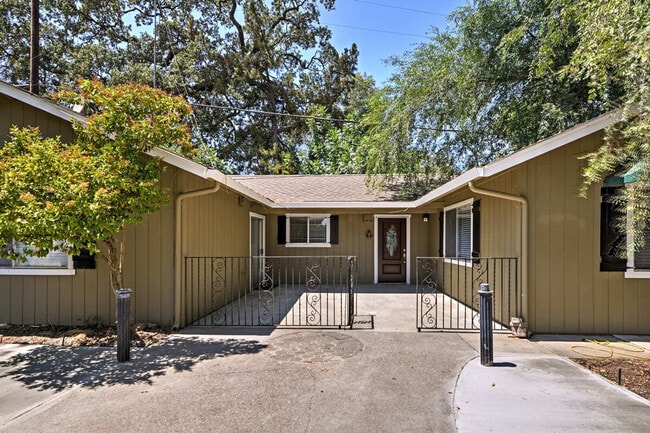 Building Photo - 1280 Rucker Ave