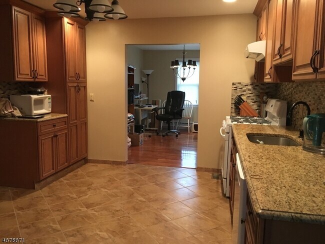 Foto del edificio - 503 Downer St