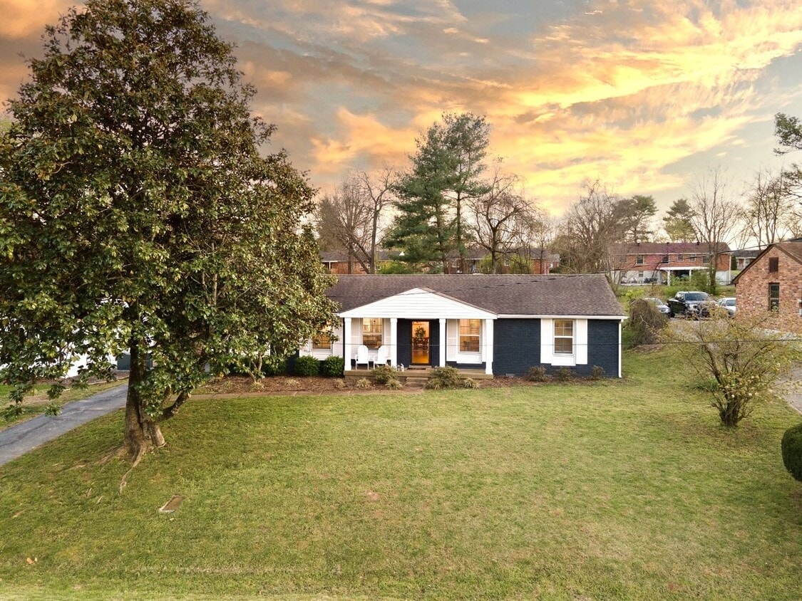 **STUNNING RENOVATED CRIEVE HALL HOME WITH... House Rental in