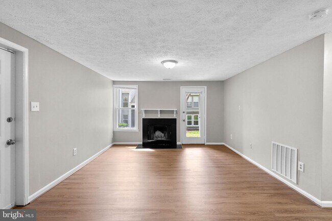 Foto del edificio - 3925 Greencastle Rd