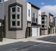 Building Photo - 14416 Yukon Ave