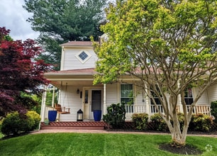 Building Photo - 18428 Gardenia Way