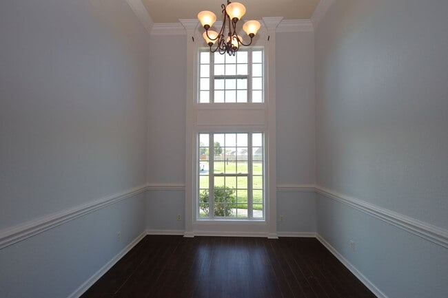 Building Photo - 124 Mill Pond Pl