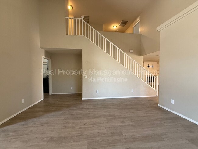 Foto del edificio - 12334 W Turney Ave