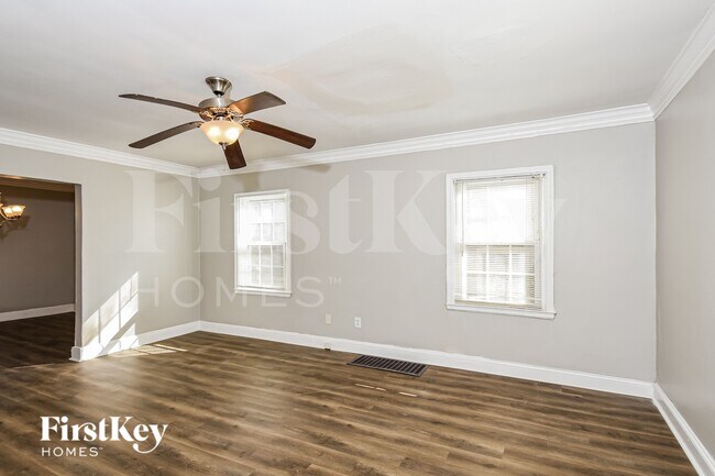 Foto del edificio - 1567 Mayflower Ave SW