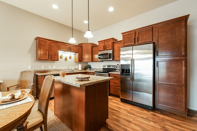 Foto del edificio - 2304 Marina Rd SE