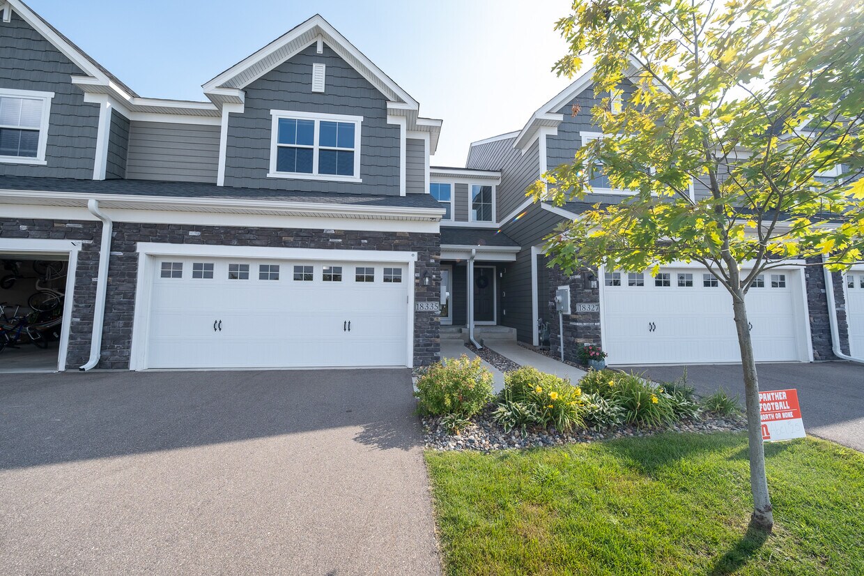 Primary Photo - 18335 Glassner Way