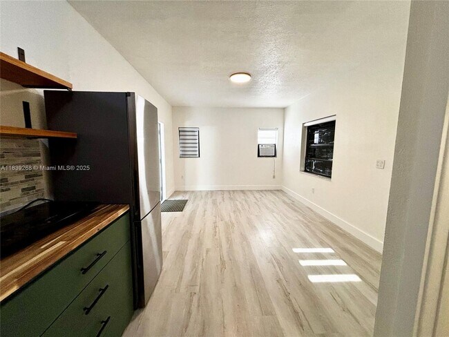 Foto del edificio - 19120 SW 128th Ct