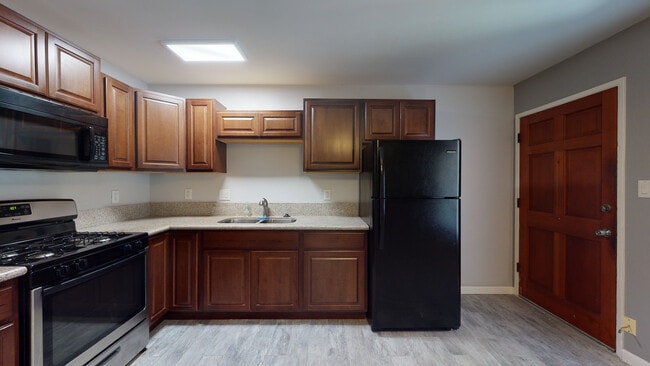 Building Photo - Sapphire Apartments