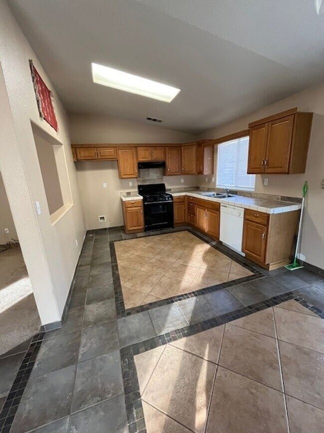 Foto del edificio - 1938 E Country Ave