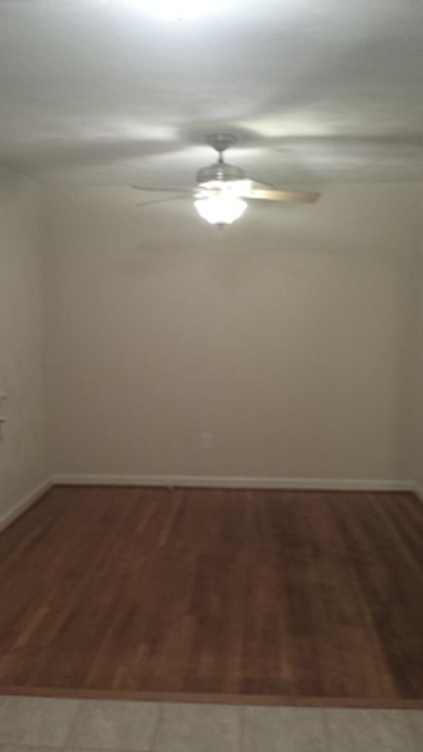 Building Photo - Beautifully Remodeled Home