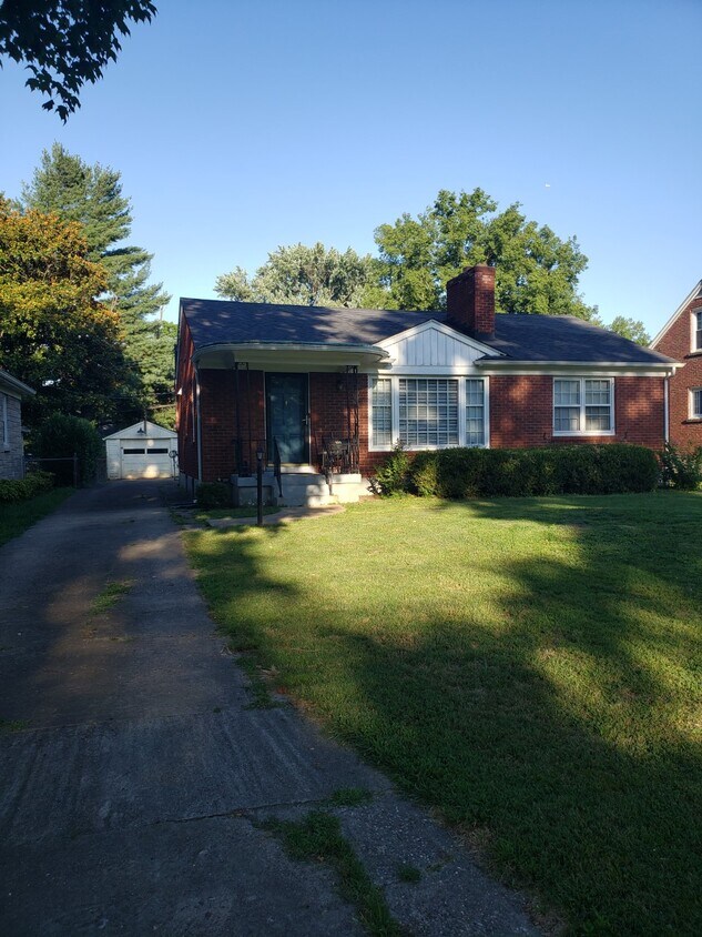 111 Marshall Dr, Louisville, KY 40207 House for Rent in Louisville