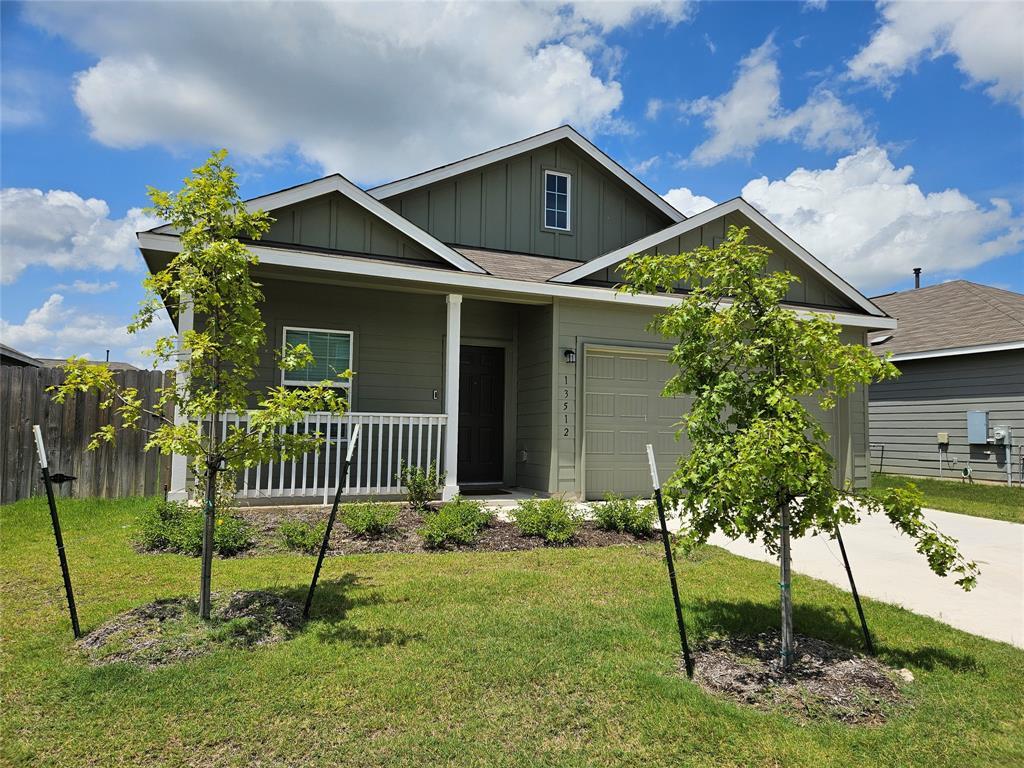 Foto principal - 13512 Menard Wy