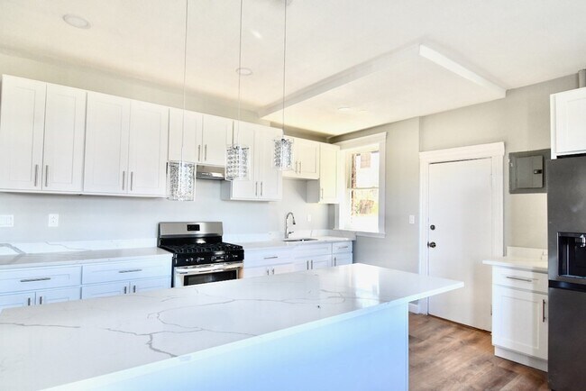 Foto del edificio - 103 Homestead St