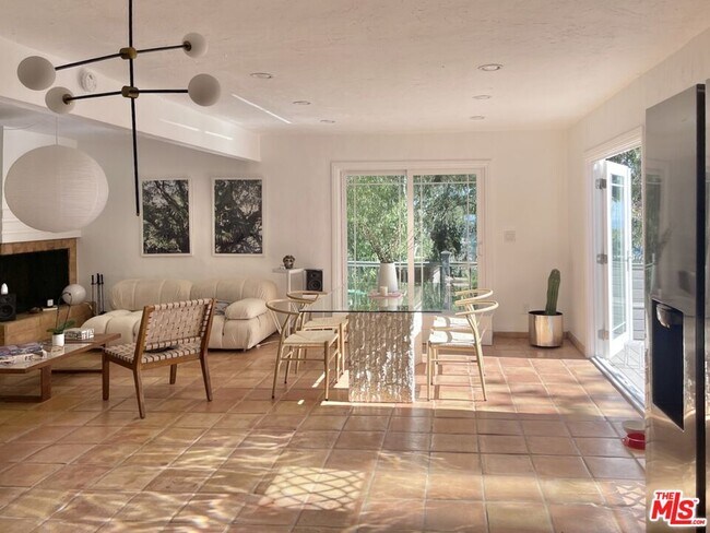 Foto del edificio - 640 Rome Dr