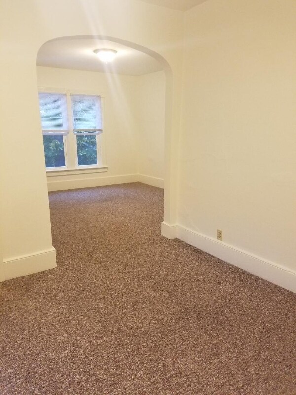 Foto del edificio - 522 W Maple Ave