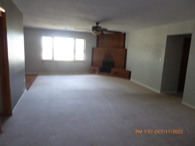 Foto del edificio - 2709 NW Marion Ave