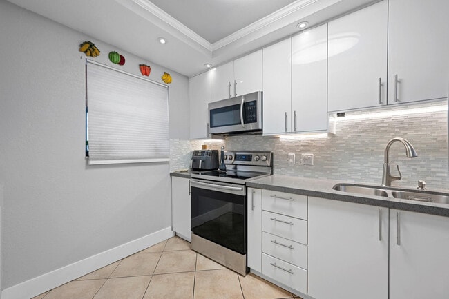 Foto del edificio - 8010 SW 152nd Ave