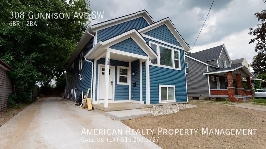 Primary Photo - 308 Gunnison Ave SW