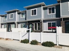 Building Photo - 12547 Bullion Falls Dr
