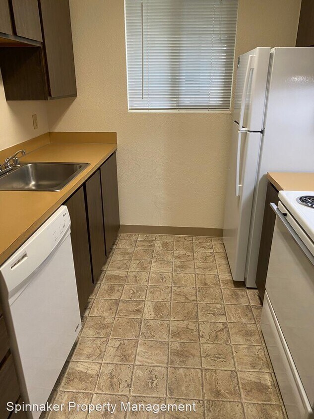 Foto principal - 2550 N Vassault St
