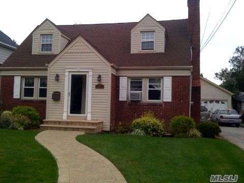 Great 2nd floor  apt - 174 Sherman St
