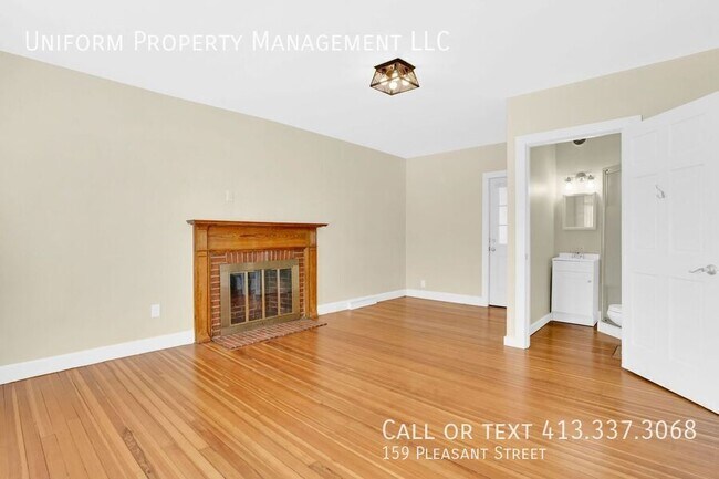 Building Photo - 159 Pleasant St